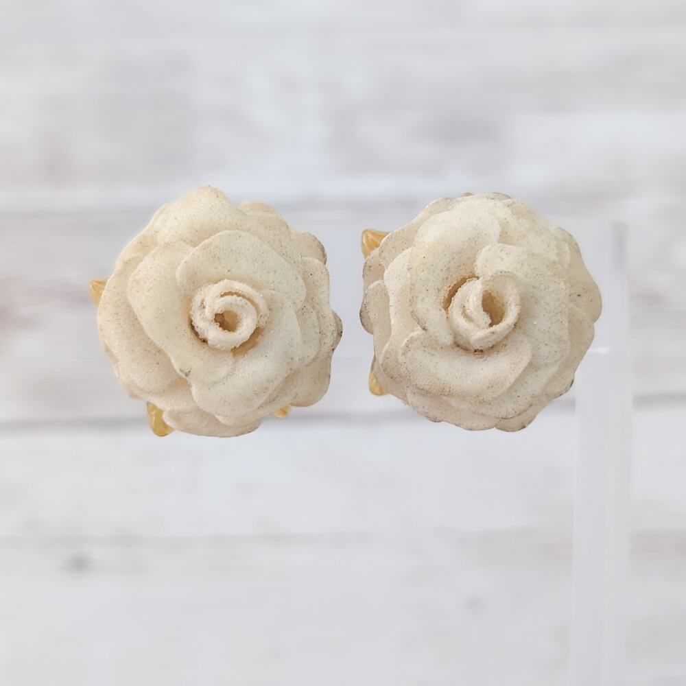 Vintage Screw Back Earrings 1" Cream Rose - Fair Condition